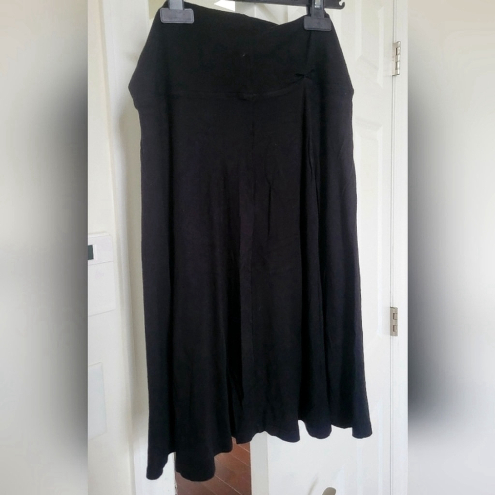 Women Simple Black Skirt M